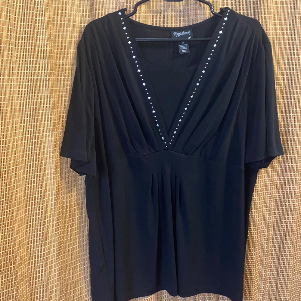 Black dressy blouse size 1X